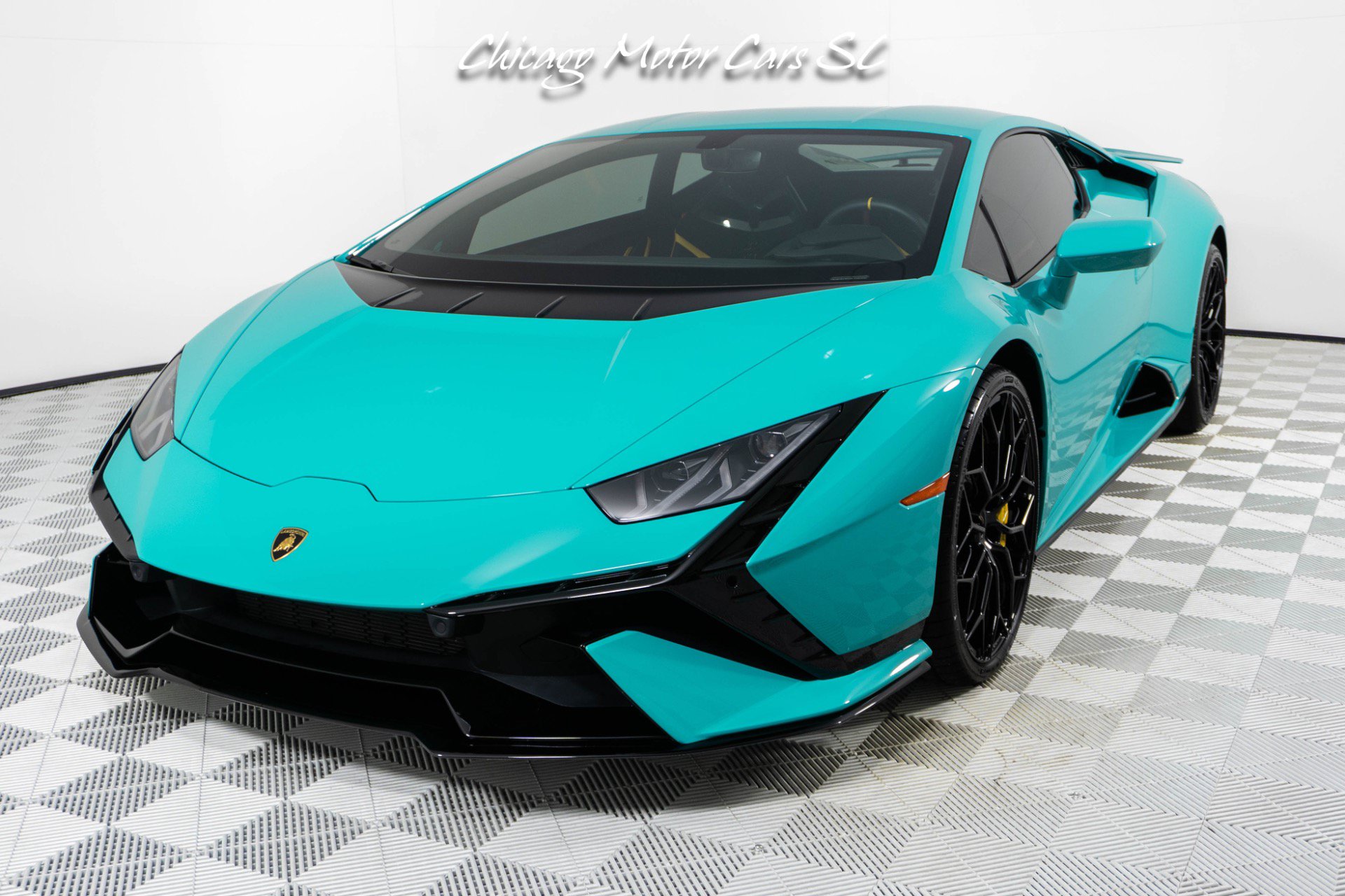 Used 2024 Lamborghini Huracan Tecnica RWD image 5