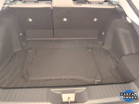 Used 2025 Toyota Prius LE image 10