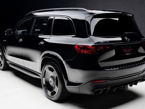 Used 2025 Mercedes-Benz GLS 63 AMG 4MATIC image 25