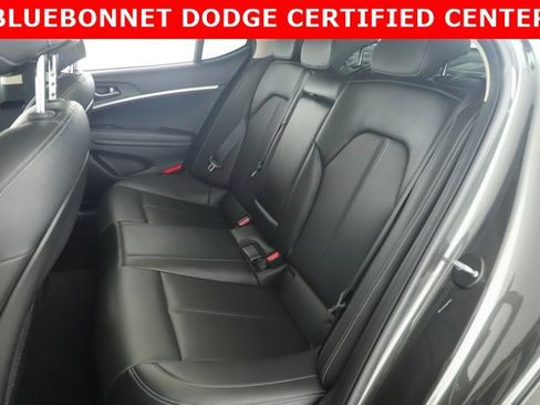 Used 2023 Genesis G70 2.0T image 22