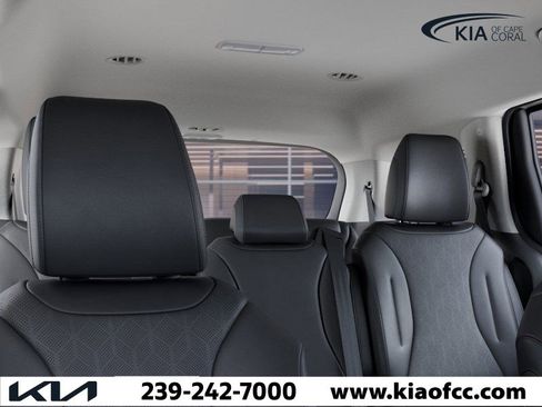 New 2026 Kia Carnival EX image 27