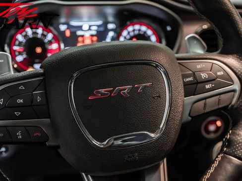 Used 2017 Dodge Challenger SRT Hellcat image 31