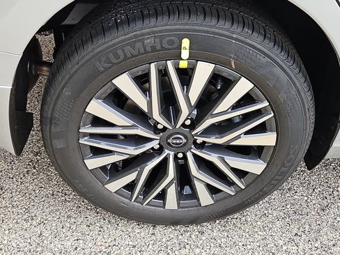 New 2026 Nissan Altima 2.5 SV AWD/4WD image 7