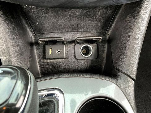 Used 2016 Chevrolet Cruze LT image 14