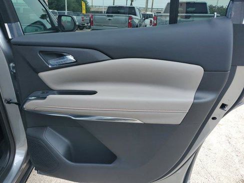 New 2026 Chevrolet Traverse LT FWD image 11
