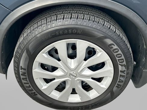 Used 2016 Nissan Rogue S w/ Appearance Package image 14