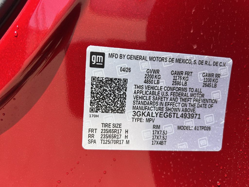 New 2026 GMC Terrain AT4 w/ LPO, Black Badging Package AWD/4WD image 32