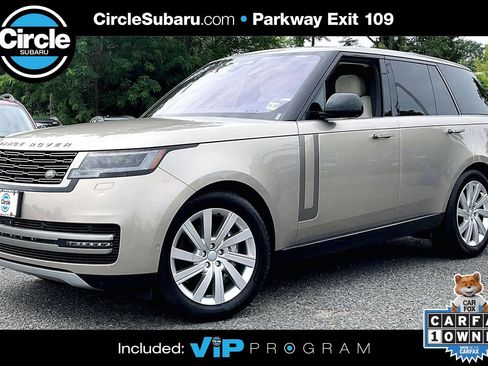 Used 2023 Land Rover Range Rover SE AWD/4WD image 1