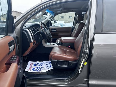 Used 2013 Toyota Sequoia Platinum image 11