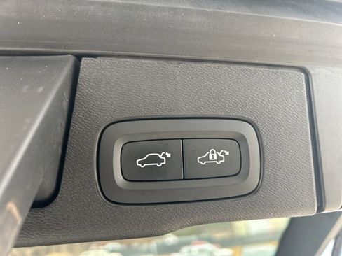 Used 2024 Volvo XC60 B5 Plus image 33