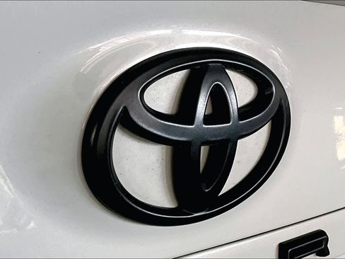 Used 2023 Toyota Camry XSE image 30