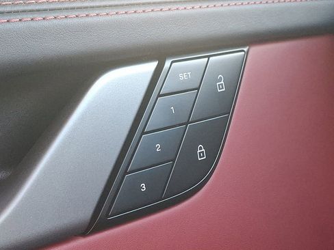 Used 2024 Porsche 911 Carrera 4 image 25