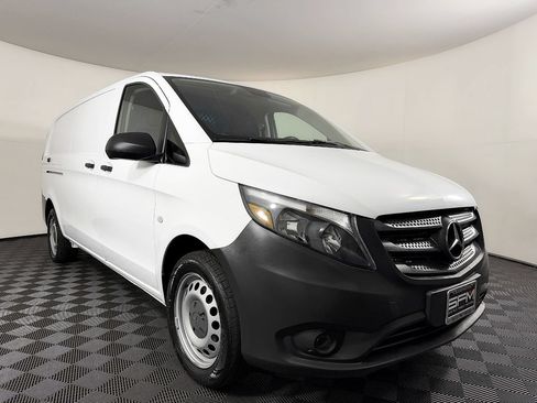Used 2020 Mercedes-Benz Metris image 6