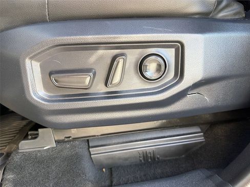 Used 2023 Toyota Tundra Limited AWD/4WD image 16