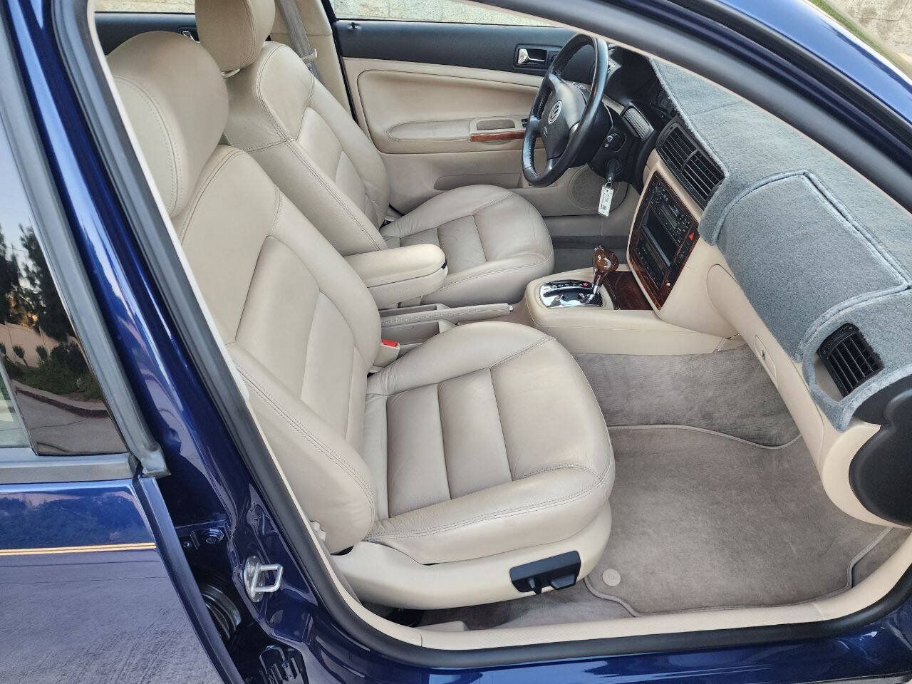 Used 2000 Volkswagen Passat GLX AWD/4WD image 11