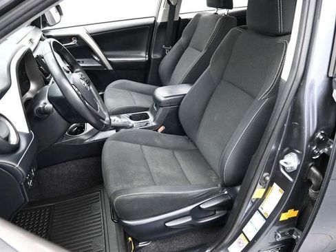 Used 2018 Toyota RAV4 XLE image 11