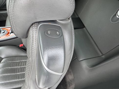 Used 2005 Mercedes-Benz SL 65 AMG image 5