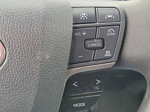 Used 2025 Toyota Camry LE FWD image 21