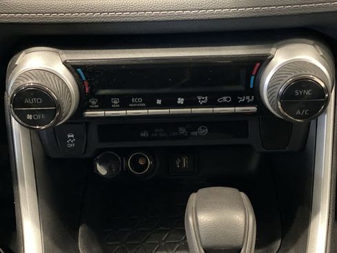 Certified 2023 Toyota RAV4 LE image 21