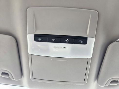 Used 2025 Nissan Altima 2.5 SV FWD image 27
