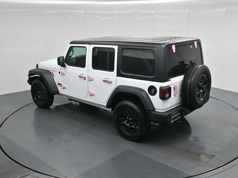 Used 2025 Jeep Wrangler Sport image 40