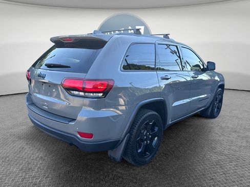 Certified 2020 Jeep Grand Cherokee Laredo AWD/4WD image 3