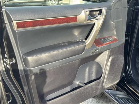Used 2016 Lexus GX 460 Luxury image 17