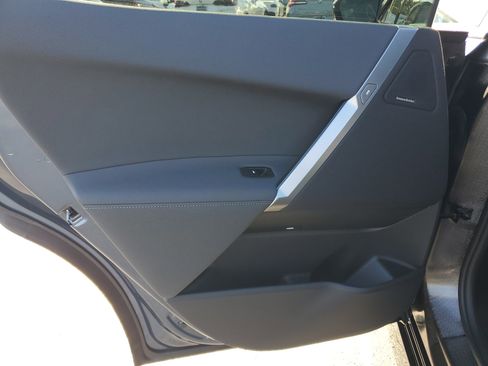 New 2026 BMW iX xDrive60 w/ M Sport Package image 10