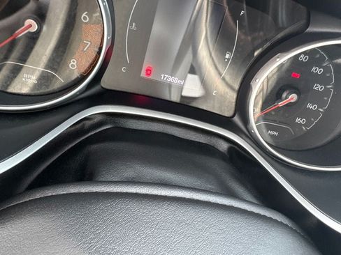 Used 2020 Jeep Compass Latitude FWD image 15