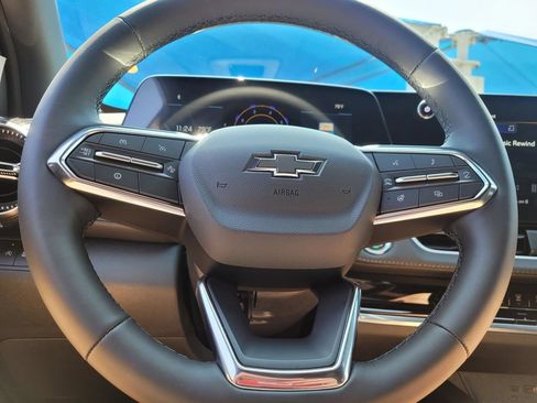 New 2026 Chevrolet Equinox LT w/ Midnight Edition FWD image 30