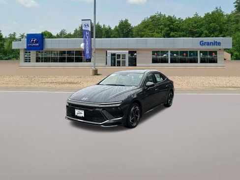 New 2026 Hyundai Sonata SEL FWD image 2
