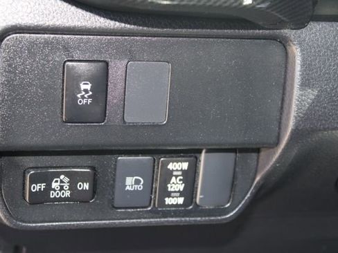 Used 2023 Toyota Tacoma TRD Off-Road AWD/4WD image 14