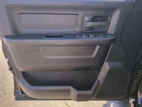 Used 2024 RAM 3500 Tradesman w/ Chrome Appearance Group AWD/4WD image 12