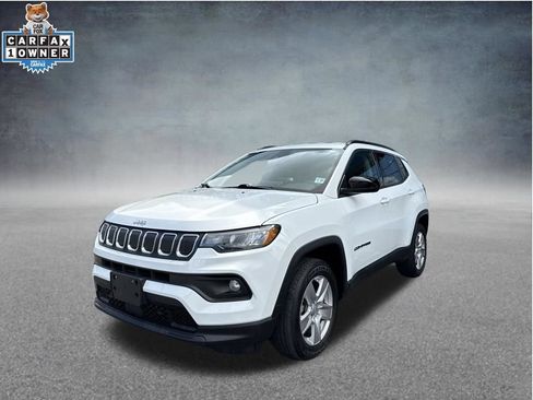 Used 2022 Jeep Compass Latitude w/ Convenience Group AWD/4WD image 1