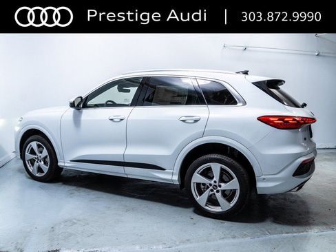 Used 2025 Audi Q5 Premium Plus w/ Premium Plus AWD/4WD image 3