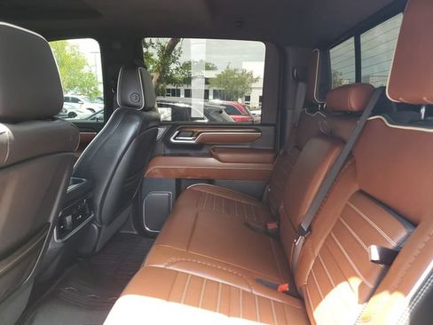 Used 2026 GMC Sierra 3500 Denali Ultimate AWD/4WD image 11