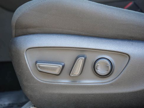 Used 2024 Toyota RAV4 XLE AWD/4WD image 21