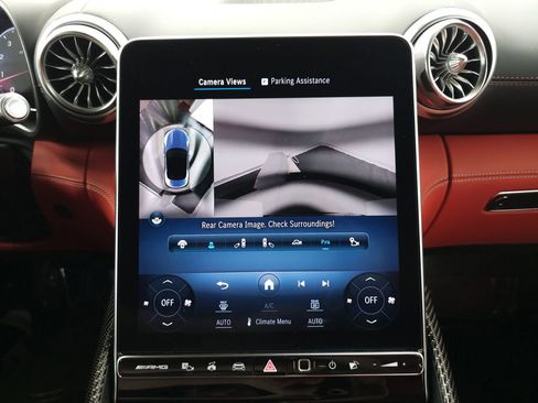 Used 2023 Mercedes-Benz SL 63 AMG 4MATIC w/ Driver Assistance Package image 20