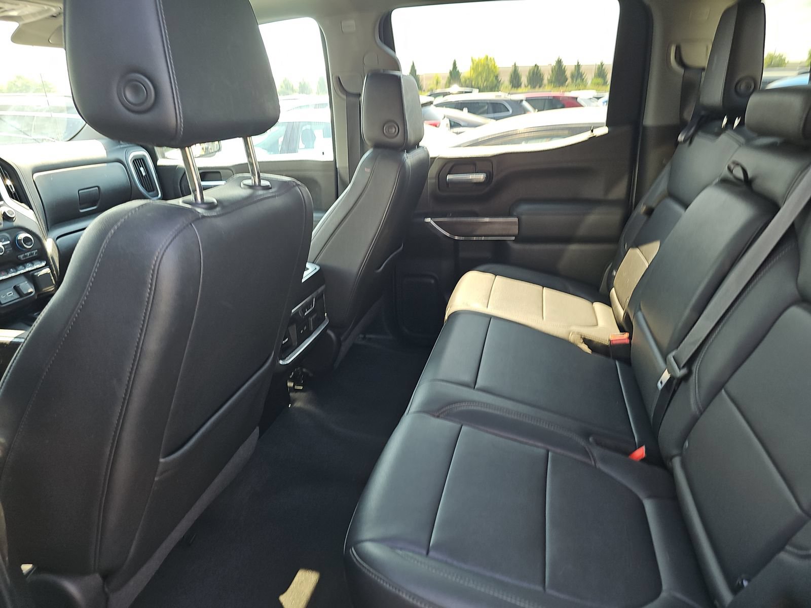 Used 2021 Chevrolet Silverado 1500 LTZ w/ LTZ Convenience Package II AWD/4WD image 8