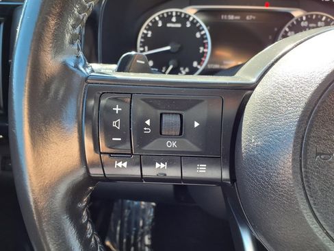 Used 2024 Nissan Pathfinder SV FWD image 13