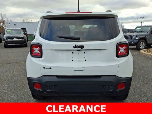 Used 2022 Jeep Renegade Altitude w/ Convenience Group image 5