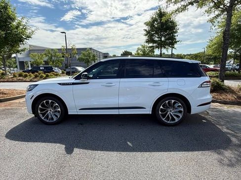 New 2025 Lincoln Aviator 2WD w/ Jet Appearance Package image 3