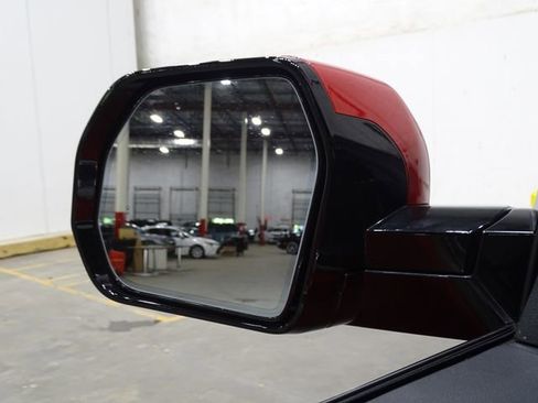 Used 2025 Toyota Tundra Limited image 37