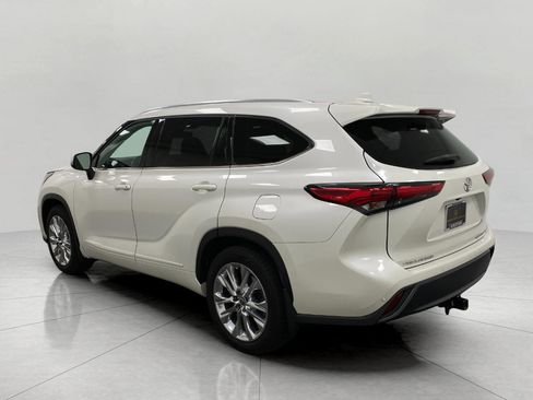Used 2021 Toyota Highlander Limited image 10