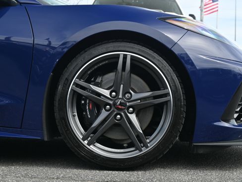 Used 2025 Chevrolet Corvette Stingray Premium Cpe w/ Z51 Performance Package image 24