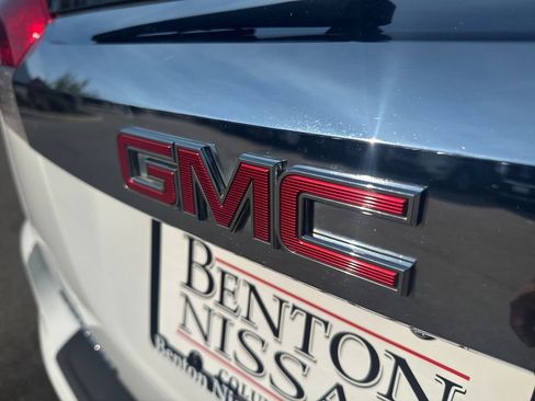 Used 2017 GMC Terrain SLE w/ Technology Package image 38