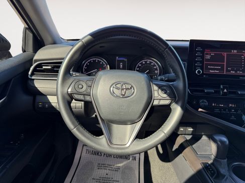 Used 2023 Toyota Camry SE image 15