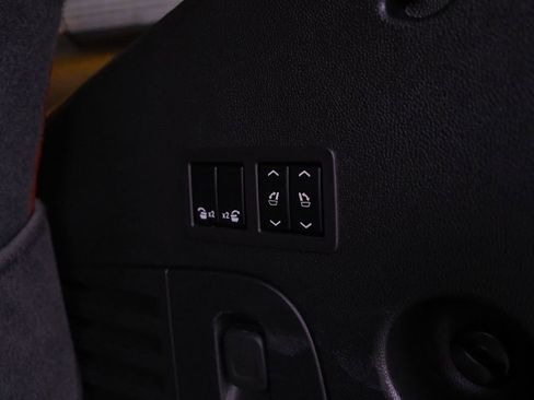 Used 2019 Cadillac Escalade Luxury image 43