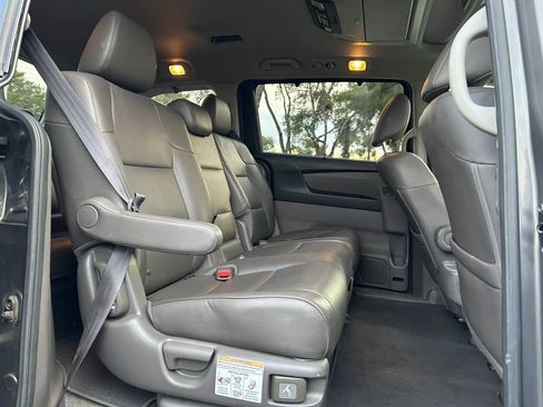 Used 2015 Honda Odyssey Touring image 25