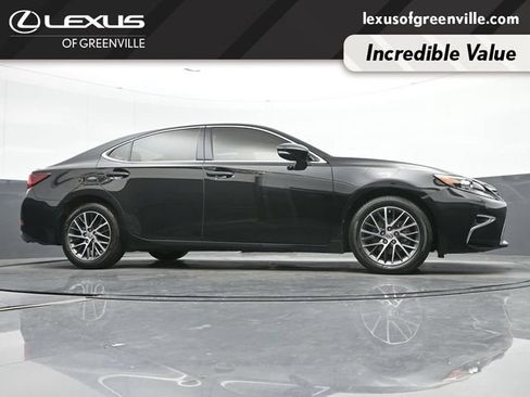 Used 2017 Lexus ES 350 w/ Luxury Package FWD image 31